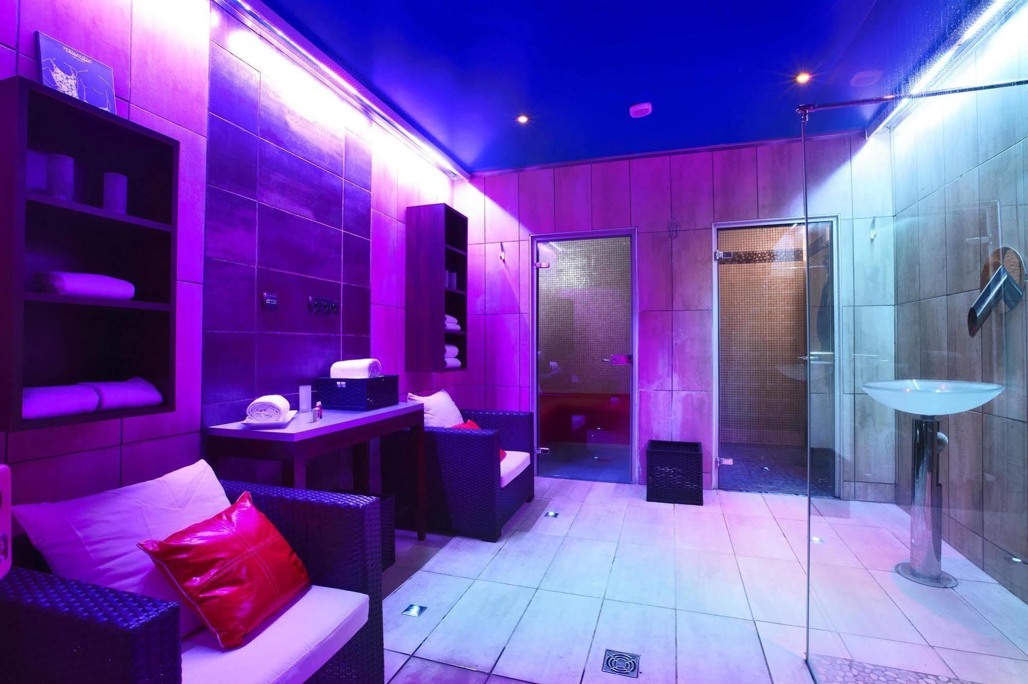 Enzo Hotels Reims Tinqueux By Kyriad Direct Eksteriør bilde
